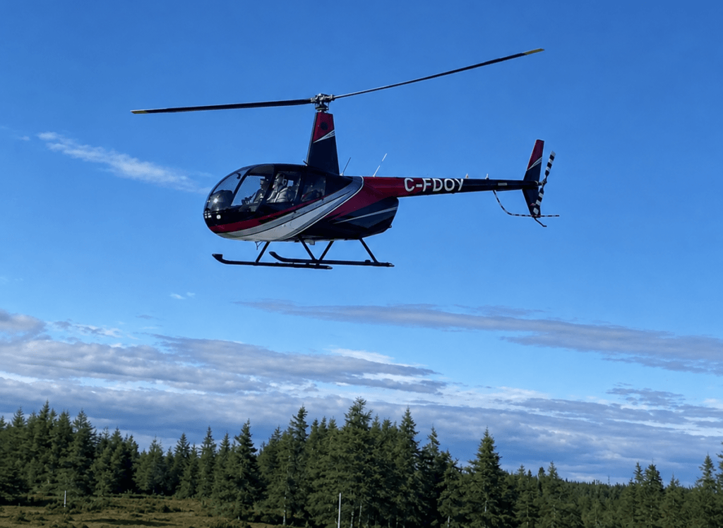 Hélicoptère survole La Côte-Nord